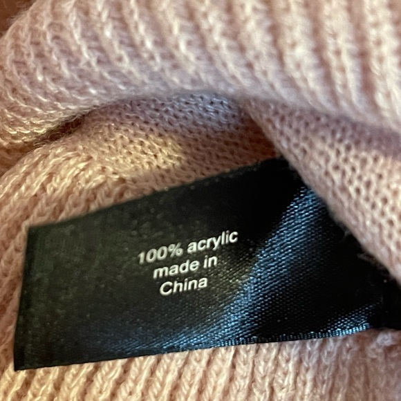 Light pink crew neck sweater with bottom ruffle trim - Picture 6 of 7